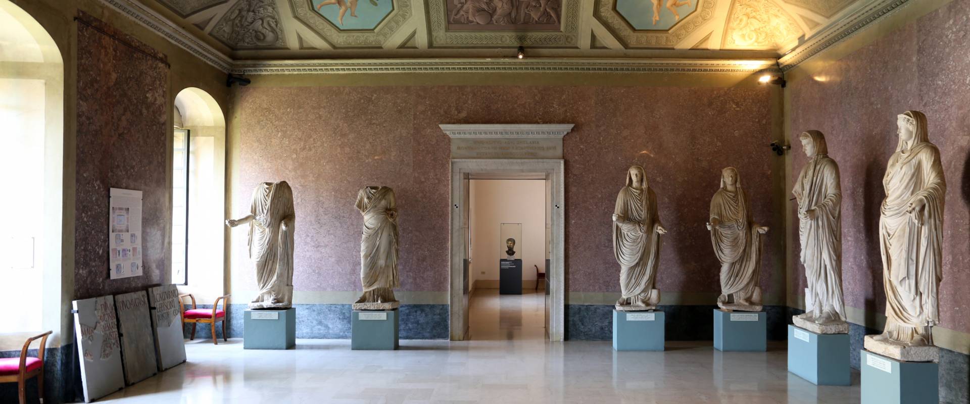 Parma, museo archeologico nazionale, una sala 01 foto di Sailko